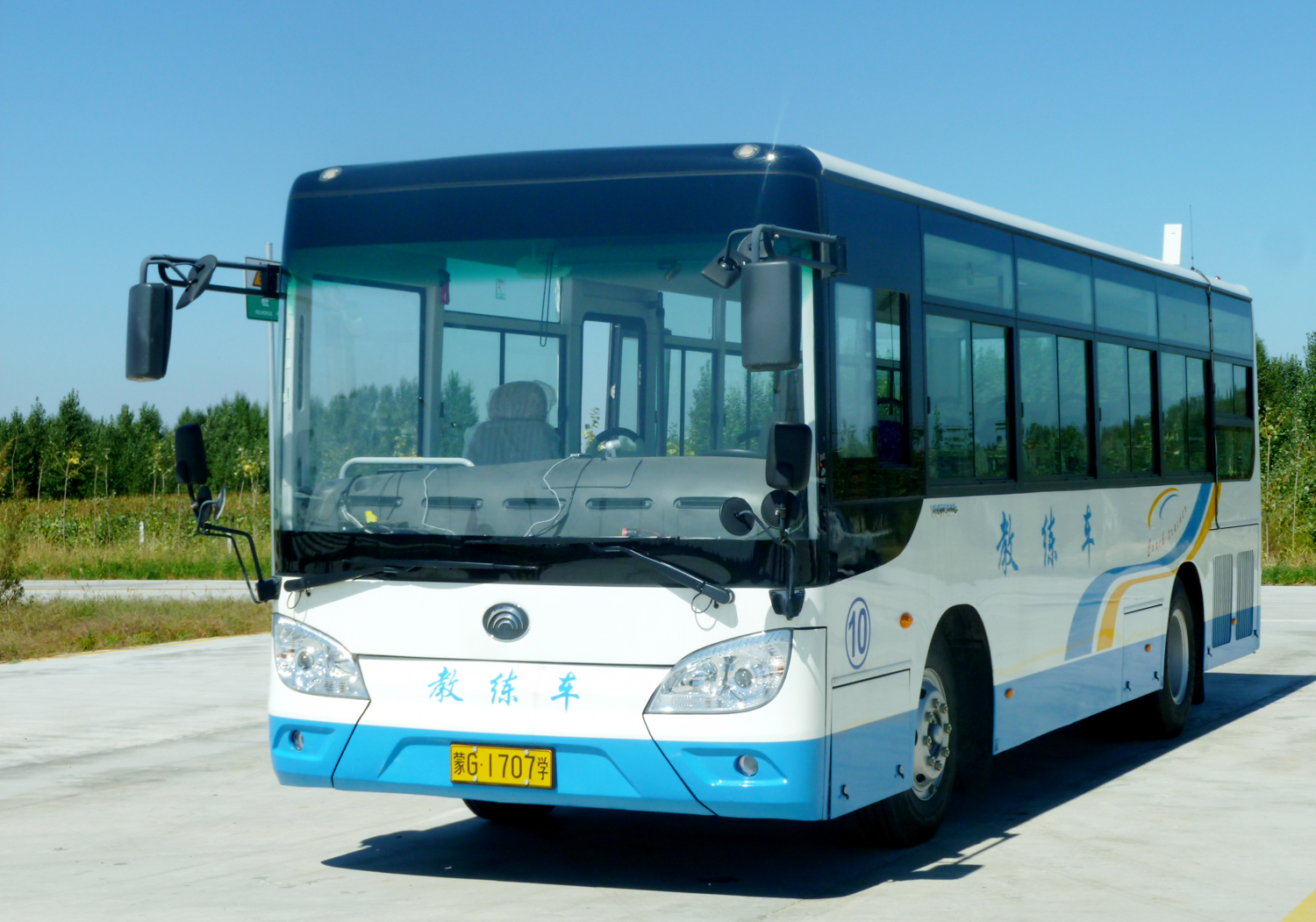 <font color=#ffffff><div align=left>{Ϳ܇A1(zhn){܇ҪMl</div></font>